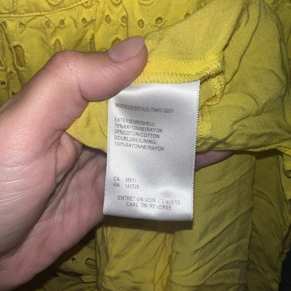 Tribal femme yellow eyelets detail dress - Picture 5 of 7